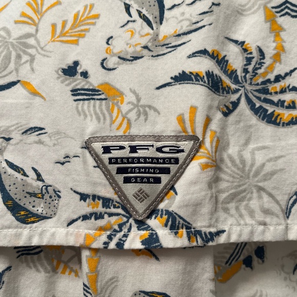 Men’s Columbia PFG vented fishing shirt - Picture 4 of 7